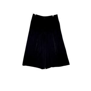 Anthropologie Tiny  size M gauchos black front & side pockets button-fly closure
